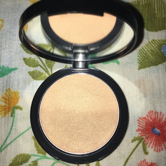 Makeup bundle! - Picture 6 of 6